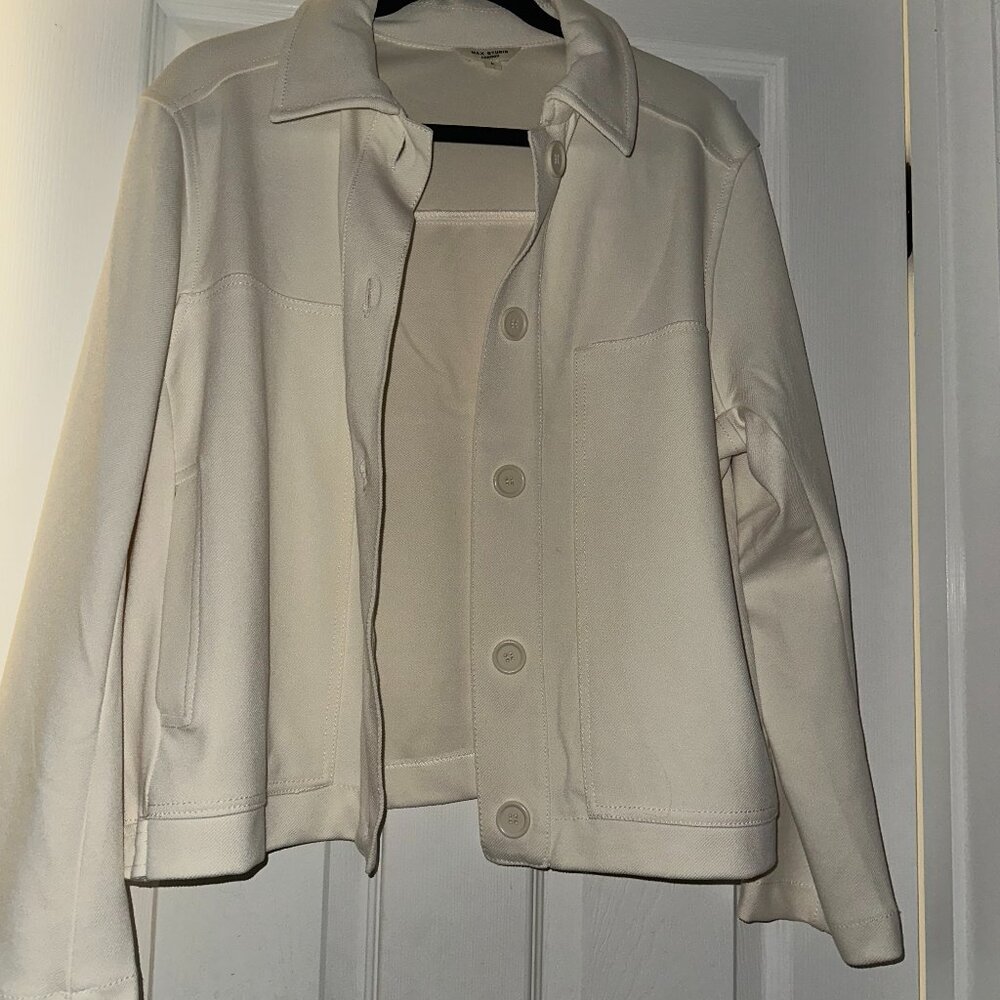 Max Studio London white/ivory jacket.  Contemporary blazer. Size Large